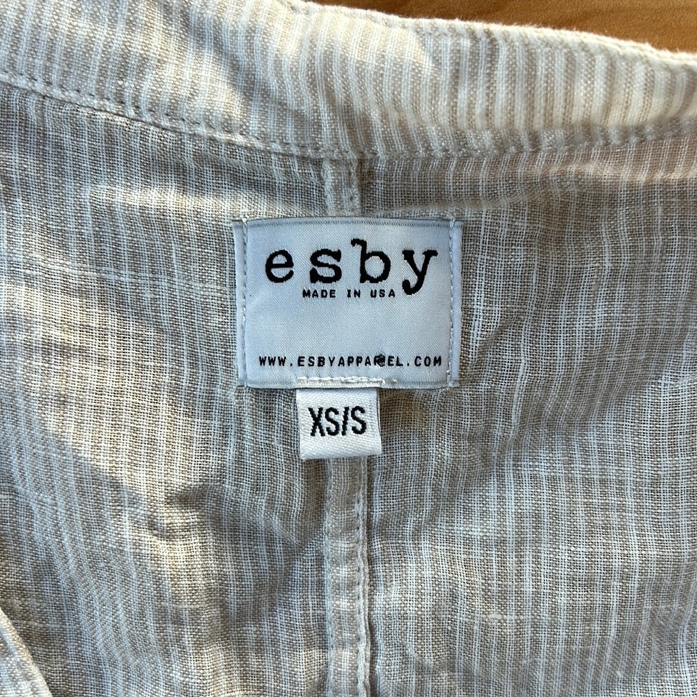 Esby linen flowy top, size xs/s, oversized fit, like new condition